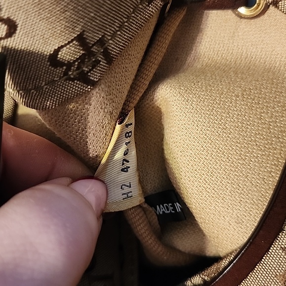 Dooney and Bourke tote - Picture 9 of 9